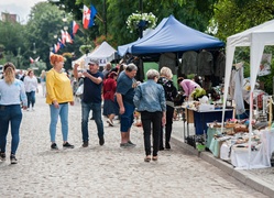 Spacerem wśród kramów. Ruszyło XV Święto Chleba w Elblągu!
