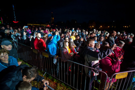 Piersi przegoniły deszcz