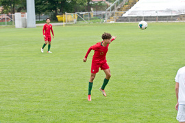 Triumf Portugalczyków na inaugurację Pucharu Syrenki