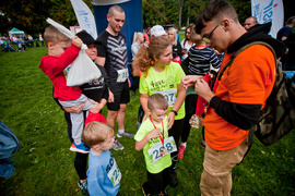 Pobiegli dla chorej Mai