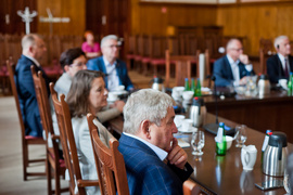 Parlamentarzyści i samorządowcy o pieniądzach. Co może czekać Elbląg?
