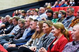 Filmowa podróż w czasie z lokalnym akcentem