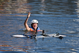 Rowerem po kładce i do wody