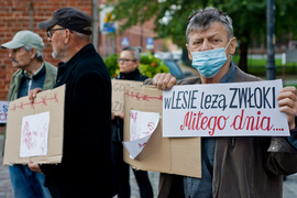 \"Milczenie jest zgodą na taką sytuację\"