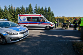 Zderzenie motocyklisty z peugeotem za Dębicą