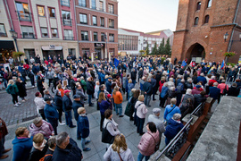 \"Zostajemy w Europie\". Prounijna pikieta w Elblągu