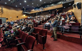 Od Balladyny do Wesela, czyli 45 lat elbląskiej sceny  (recenzja) 