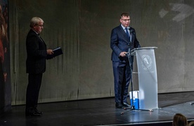 Od Balladyny do Wesela, czyli 45 lat elbląskiej sceny  (recenzja) 