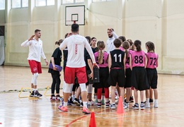 Koszykarze w czwartym liceum