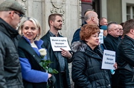 Murem za sędzią Rutkiewiczem