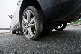 Uderzył w barierki na S7, dwa pasy w kierunku Elbląga były zablokowane