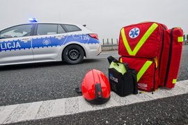 Uderzył w barierki na S7, dwa pasy w kierunku Elbląga były zablokowane