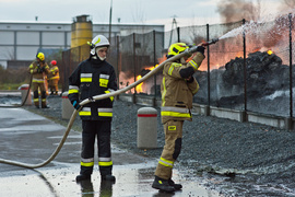 Gigantyczny pożar w Gronowie Górnym. Sytuacja jest już opanowana  (aktualizacja) 
