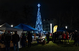 „Nie jesteś sam”, czyli wigilia na placu Dworcowym