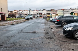 Dziurawe dywagacje drogowe (opinia)