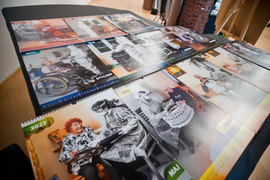 Kalendarz z sercem na dłoni