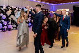 Studniówka ZST: Idziemy na żywioł