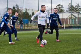 Olimpia wygrywa