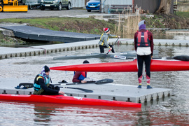 Kajakarze zeszli na wodę