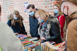 \"Literatura ma siłę\". Kiermasz dla Ukrainy