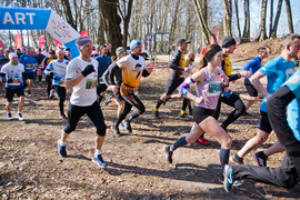Wiosnę rozpoczęli od półmaratonu