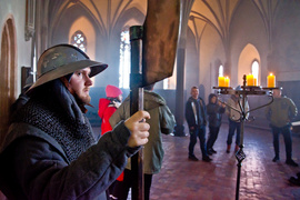 Jagiełło w meleksie, rycerz ze smartfonem, światła, kamera, akcja!