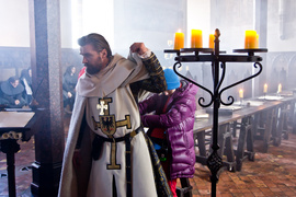 Jagiełło w meleksie, rycerz ze smartfonem, światła, kamera, akcja!