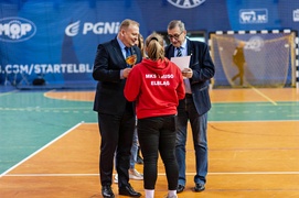 Wyrównana walka i przegrana Startu