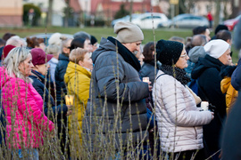Wierni przeszli przez miasto w drodze krzyżowej