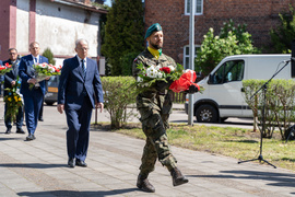 Wspomnienie wyzwolenia i pamięć o zbrodni