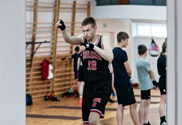 Treningowa szermierka na pięści