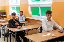 Oblać nie można, ale podejść trzeba. Ósmoklasiści kontra polski
