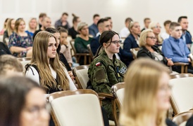 Są wspaniali i jest ich ośmioro