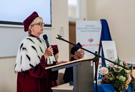 \"Pielęgniarstwo to zawód, nauka i sztuka\"