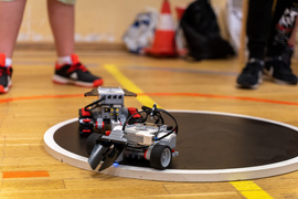 Ludzie, roboty, programowanie i rywalizacja (aktualizacja)