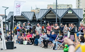 Na targowisku wszystko gra