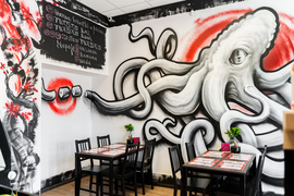 Pyszne i świeże street food sushi w Elblągu