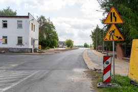 Skrót przez byłe koszary prawie gotowy