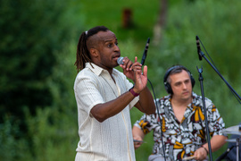 Show w amfiteatrze