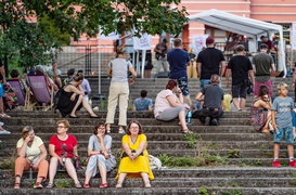 Dźwięki popłynęły po schodach