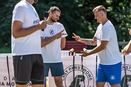 Mistrzowski trening w lesie