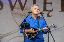 Muzyka... popłynęła