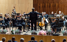 75 lat szkoły pełnej muzyki