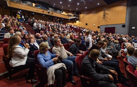 O człowieku dla ludzi i muzycznie