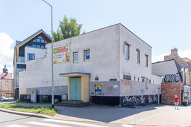 Mieszkaniec: \"Woda leje się na elektrykę\"