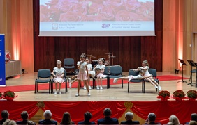 Dzień Nauczyciela z wojewodą