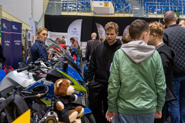 Praca (i szkoła) szukają człowieka