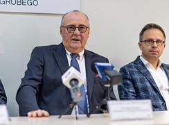 Kompleksowo leczą raka jelita grubego