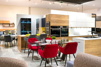 Również Kuba Midel wybrał Extom Meble