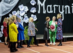 \"Mówili na nią Marynia\"